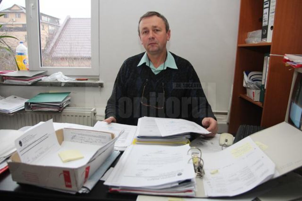 Dănuț Cîrcu: ” Umblu pentru ei, caut să-i ajut, altceva ce să fac? Mulți nu au pe nimeni sau, dacă au familii, acestea nu-i mai vor” Dănuț Cîrcu: ” Umblu pentru ei, caut să-i ajut, altceva ce să fac? Mulți nu au pe nimeni sau, dacă au familii, acestea nu-i mai vor”