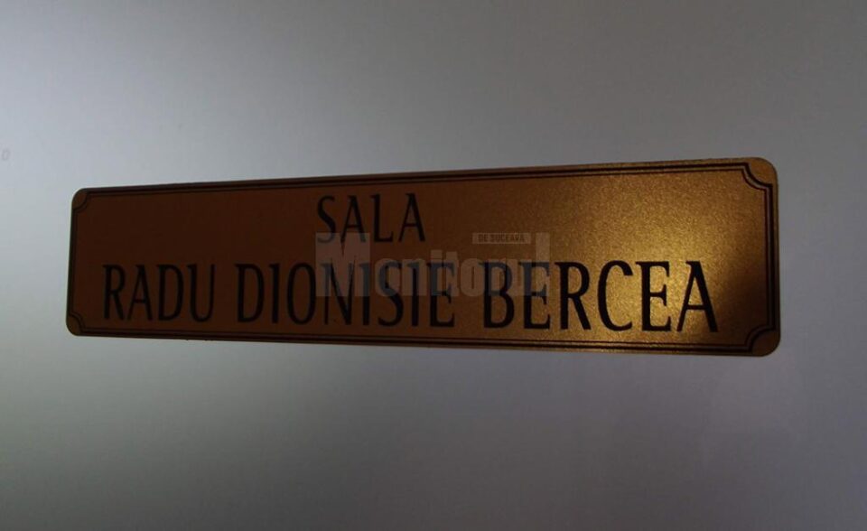 Numele artistului plastic Radu Dionisie Bercea a fost atribuit unei săli de expunere din cadrul Casei de Cultură Gura Humorului