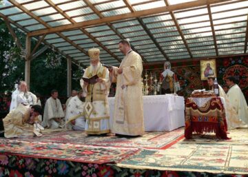 Așezarea pietrei de temelie și sfințirea locului noii biserici din Poiana Stampei