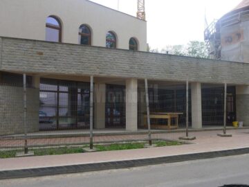 Ieri a fost inaugurat Punctul de informare turistică construit în curtea interioară a Bisericii „Învierea Domnului”