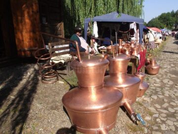 Tradiție, diversitate și noutate la Târgul Meșterilor Populari din Muzeul Satului Bucovinean
