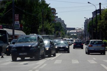 Asfaltările din zona intersecției Mărășești au dat peste cap traficul rutier la începutul săptămânii