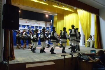 Ansamblul folcloric ,,Pădurețul” al Școlii Gimnaziale Pârteștii de Sus