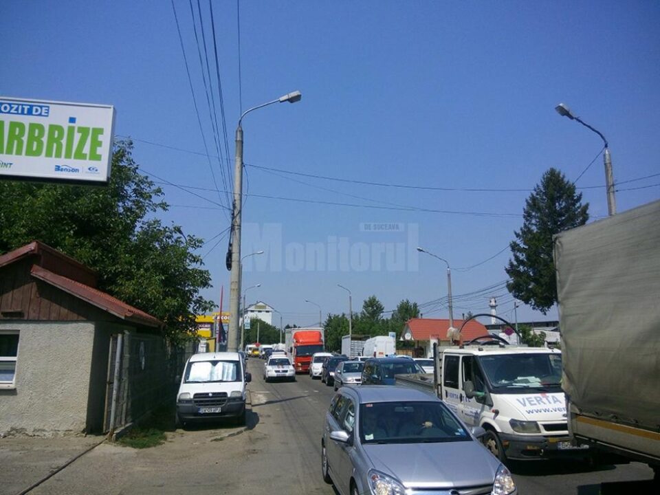 Pe strada Traian Vuia s-a circulat bară la bară pe ambele sensuri de mers
