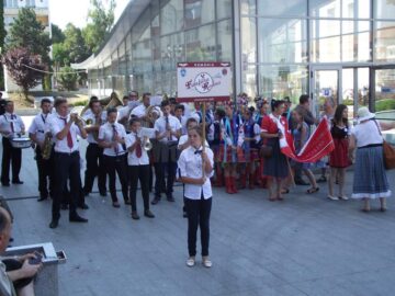 Expoziție de fotografie, recital de lăută și parada portului popular la cea de-a XIII-a Întâlnire a germanilor din Bucovina