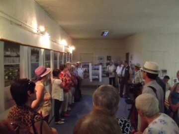 Expoziție de fotografie, recital de lăută și parada portului popular la cea de-a XIII-a Întâlnire a germanilor din Bucovina