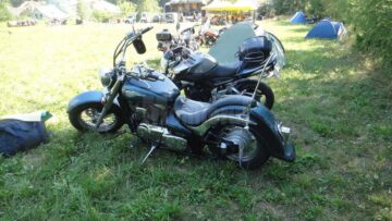 Mai bine de o sută de iubitori de motoare din țară, dar și din Germania, Austria și Ungaria, s-au reunit la Sucevița