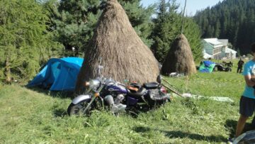 Mai bine de o sută de iubitori de motoare din țară, dar și din Germania, Austria și Ungaria, s-au reunit la Sucevița