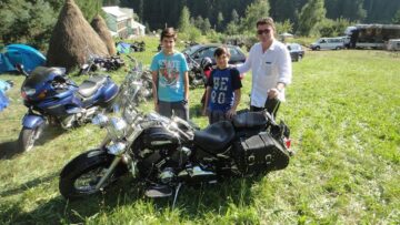 Mai bine de o sută de iubitori de motoare din țară, dar și din Germania, Austria și Ungaria, s-au reunit la Sucevița