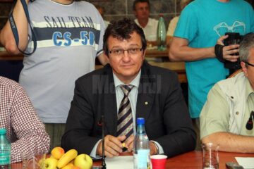 Vasile Mocanu precizează că pentru cele trei comune se estimează un număr total de 35.000 de imobile ce vor fi înscrise în cartea funciară