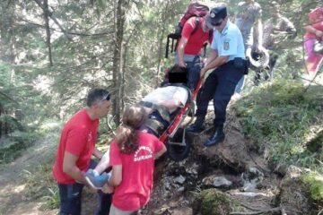 Salvamontiștii au fost nevoiți să intervină pentru a salva persoanele accidentate