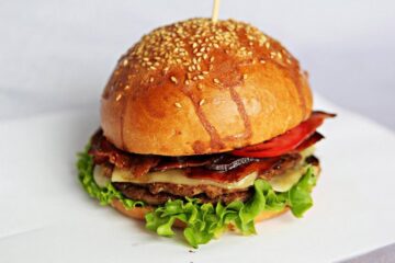 Burgerii americani, un deliciu culinar din produse naturale