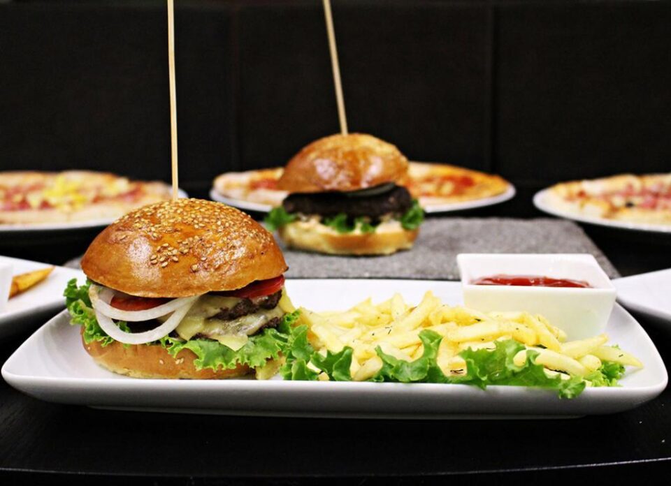 Burgerii americani, un deliciu culinar din produse naturale