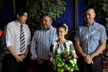 Deputatul Balan, alături de locuitorii comunei Adâncata la sărbătorirea „cuplurilor de aur” și a elevilor olimpici