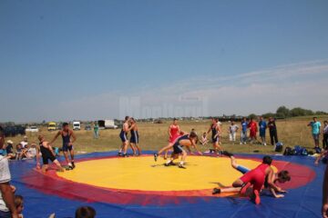 Festivalul „Sport și voie bună” a adunat la Plopeni peste 300 de participanți