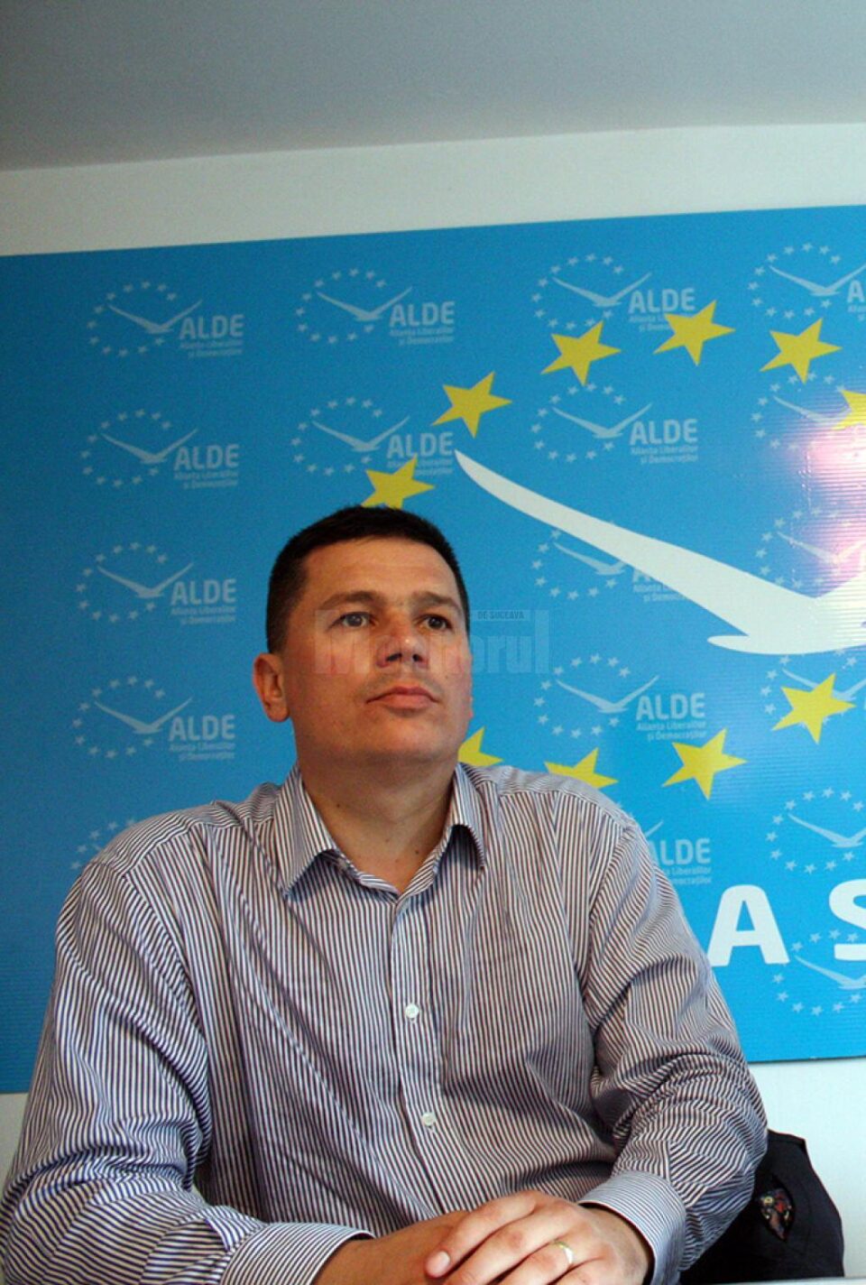 Deputatul ALDE Cezar Cioată și-a anunțat ieri, în mod oficial, candidatura pentru funcția de primar al orașului Broșteni Deputatul ALDE Cezar Cioată și-a anunțat ieri, în mod oficial, candidatura pentru funcția de primar al orașului Broșteni