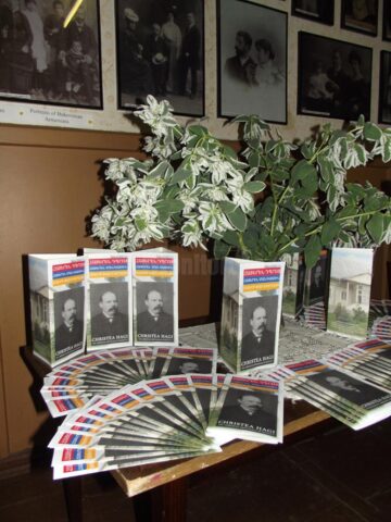 Expoziție documentară și lansare de carte, menite să păstreze memoria și identitatea comunității armene din Suceava
