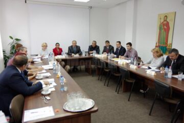 Invitația prefectului de Suceava, Constantin Harasim, adresată parlamentarilor de Suceava a fost onorată doar de șase senatori și deputați