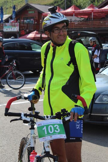 Sute de bicicliști au “luat cu asalt” frumoasa zonă a Humorului, la cea de-a doua ediție a Bucovina MTB Maraton