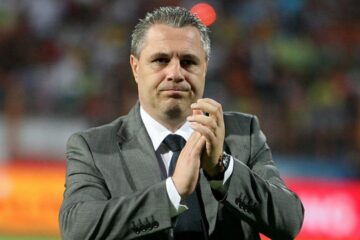 Elevii lui Șumudică sunt primii în România