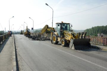 Pasarela CFR de la Ițcani este închisă traficului rutier pentru două luni