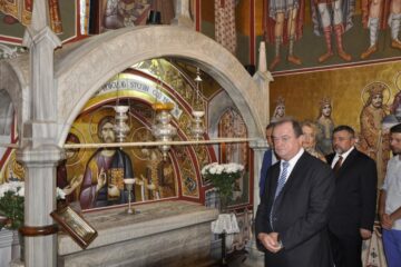 Copreședinții PNL, Alina Gorghiu și Vasile Blaga, s-au aflat sâmbătă după-amiază la Mănăstirea Putna