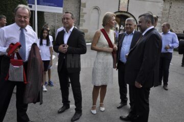 Gorghiu și Blaga s-au recules la mormântul lui Ștefan cel Mare de la Putna