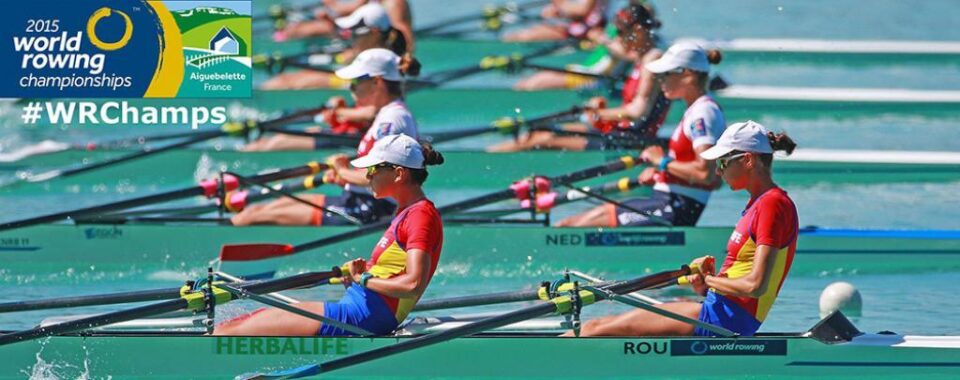 Sucevencele Geanina Beleagă (dreapta) și Ionela Lehaci vor lupta mâine pentru un loc în semifinale în proba de 2 vâsle categorie ușoară ©FISA Igor Meijer