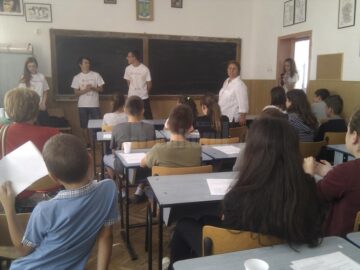 Activități ale școlii de vară „Cuvintele și faptele rănesc!”