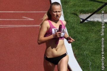 Atleta Corina Murariu, de la LPS Suceava, a primit 1000 de lei pentru materiale sportive