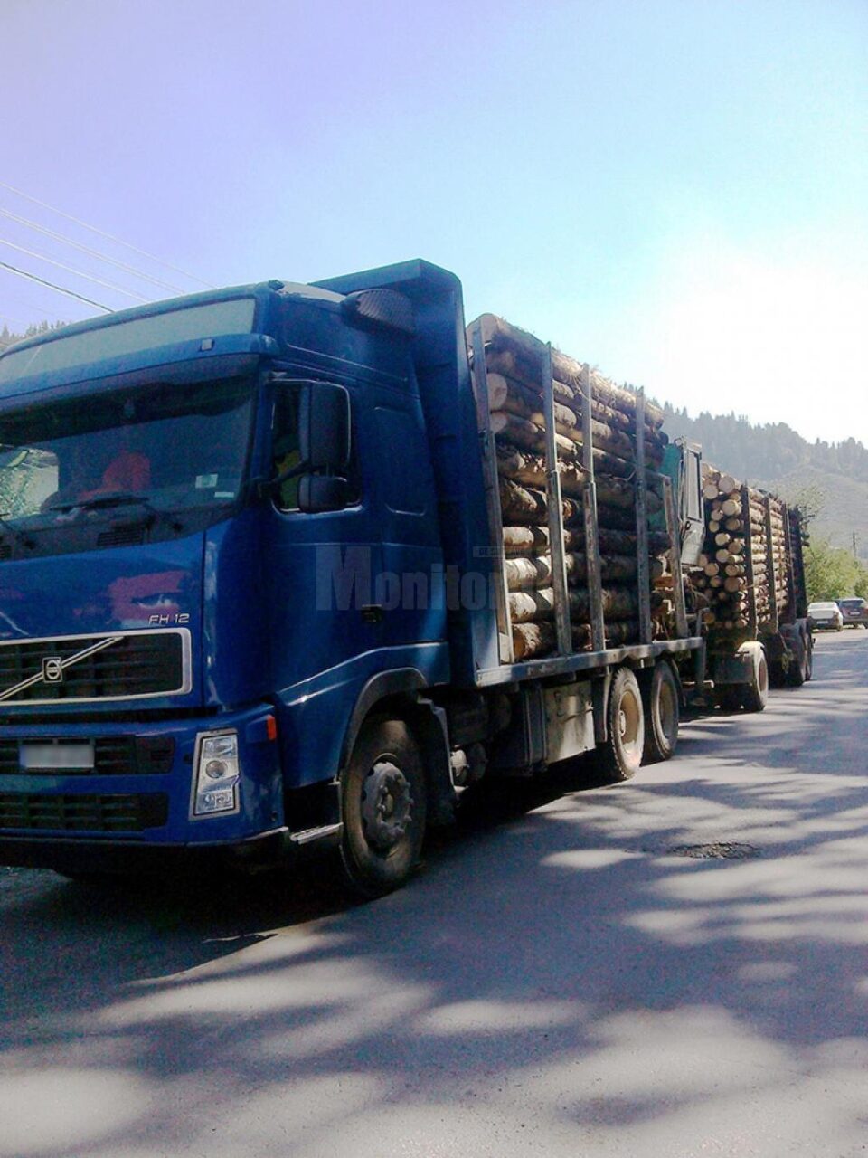 Șoferul camionului transporta o cantitate cu 10,82 mc mai mare decât cea înscrisă în documentele de transport Șoferul camionului transporta o cantitate cu 10,82 mc mai mare decât cea înscrisă în documentele de transport