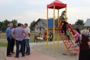 Cel mai mare parc de joacă din cartierul Ițcani a fost inaugurat ieri