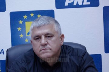 Dumitru Mihalescul: „Mă bucur că am ocazia să sprijin această acțiune sportivă inițiată de colegul meu Ioan Balan și Asociația Județeană de Atletism și invit toți sucevenii să vină să participe la acest cros"