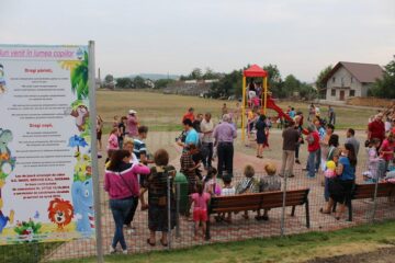 Cel mai mare parc de joacă din cartierul Ițcani a fost inaugurat ieri