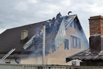 Casa a fost în mare parte salvată