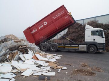 Investiție de 20 de milioane de euro în reciclarea deșeurilor lemnoase, la EGGER Rădăuți