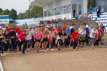 Aproape 300 de oameni ai școlii au participat la crosul „Spartachiadei profesorilor”