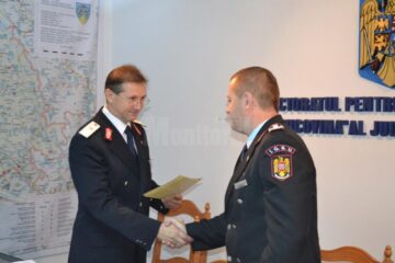 Mai mulți angajați ai Inspectoratului pentru Situații de Urgență „Bucovina” Suceava au fost avansați în grad ieri cu ocazia Zilei Pompierilor