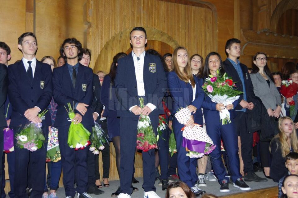 Festivitatea de deschidere a celui de-al 156-lea an școlar al Colegiului „Ștefan cel Mare” Festivitatea de deschidere a celui de-al 156-lea an școlar al Colegiului „Ștefan cel Mare”