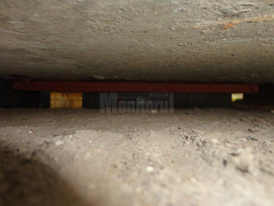 Aparat de reazem nou tip fix din neopren montat după ridicarea Podului Cernăuți