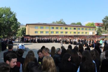 Primarul Ion Lungu a participat la deschiderea de an școlar în toate cartierele Sucevei