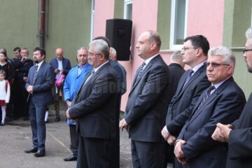 Primarul Ion Lungu a participat la deschiderea de an școlar în toate cartierele Sucevei