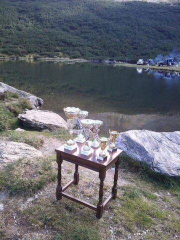Cupa ecologiștilor la păstrăv s-a încheiat cu popularea Bistriței Aurii cu păstrăv indigen
