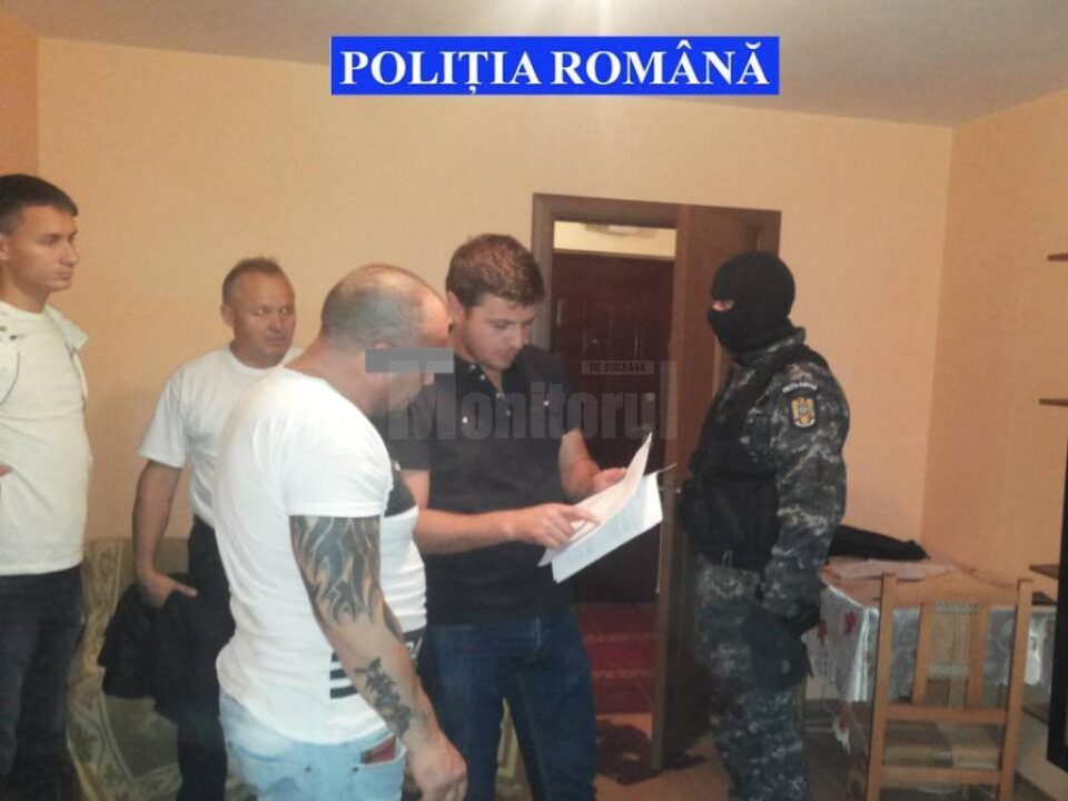 Perchezițiile de vineri dimineață