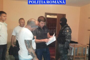 Perchezițiile de vineri dimineață