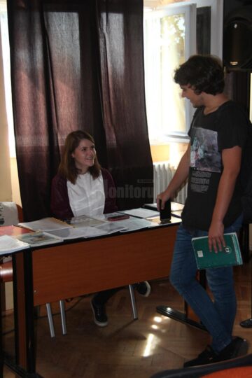 Târg de manuale școlare second hand, la Colegiul „Petru Rareș”