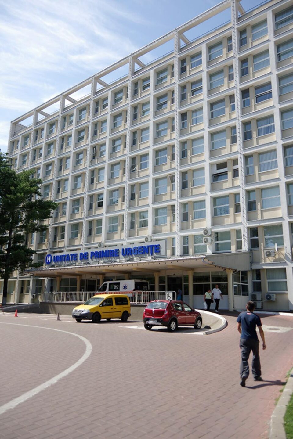 Externările, internările de zi și activitatea ambulatoriului de specialitate din Spitalul de Urgență ”Sfântul Ioan cel Nou” din Suceava au fost blocate ieri, până în jurul orei 11.00 Externările, internările de zi și activitatea ambulatoriului de specialitate din Spitalul de Urgență ”Sfântul Ioan cel Nou” din Suceava au fost blocate ieri, până în jurul orei 11.00