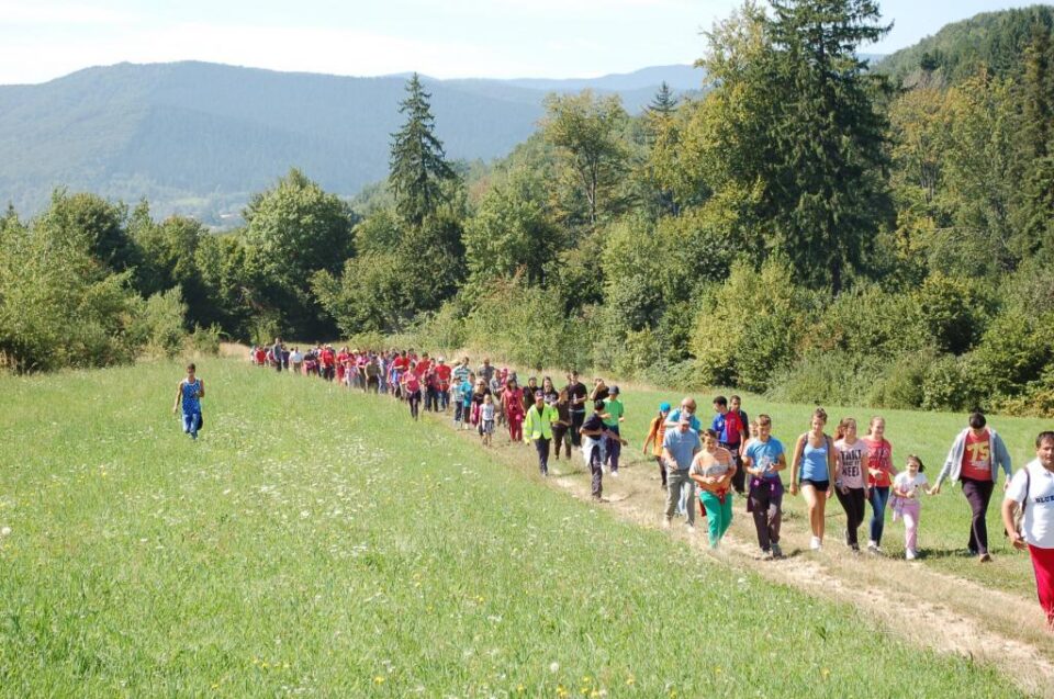 Fundația „O Nouă Viață” organizează sâmbătă a treia ediție a Proiectului „Drumeție pentru o nouă viață” Fundația „O Nouă Viață” organizează sâmbătă a treia ediție a Proiectului „Drumeție pentru o nouă viață”