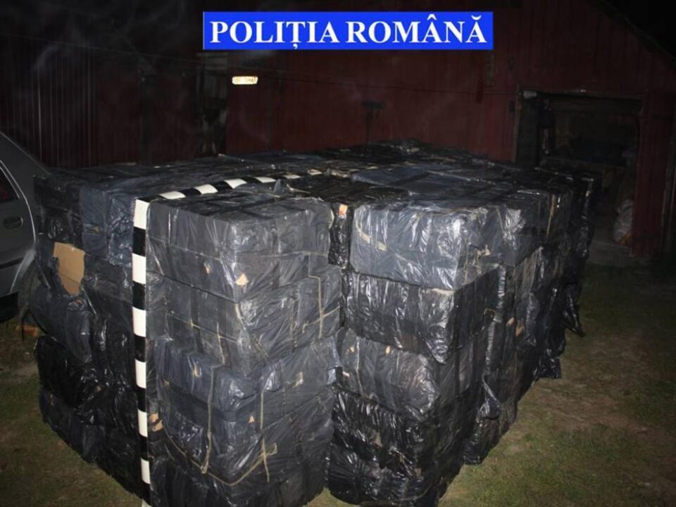 Țigări de 130.000 de euro, găsite în gospodăria unor bătrâni, un adevărat depozit pentru contrabandă