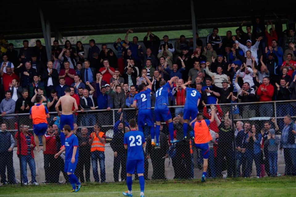 Publicul din Pojorâta se așteaptă la noi momente de bucurie oferite de fotbaliștii Bucovinei Publicul din Pojorâta se așteaptă la noi momente de bucurie oferite de fotbaliștii Bucovinei